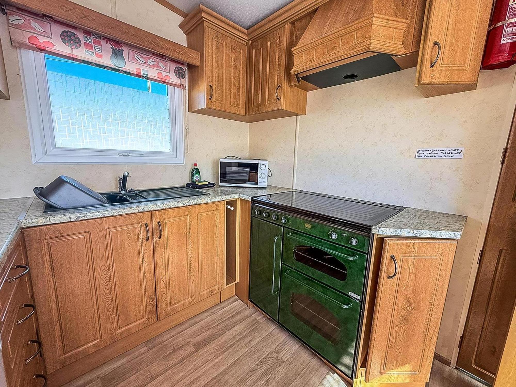 6 Berth Caravan By The Beach In Hunstanton In Norfolk, Pets Welcome Ref 13009L Eksteriør bilde