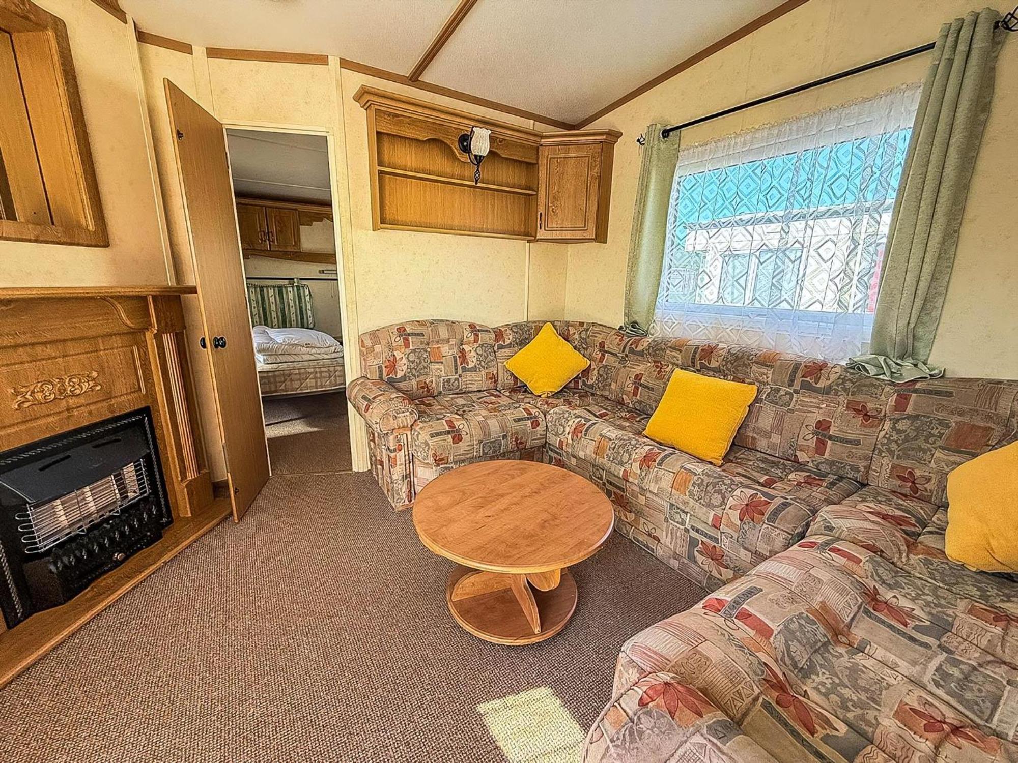 6 Berth Caravan By The Beach In Hunstanton In Norfolk, Pets Welcome Ref 13009L Eksteriør bilde
